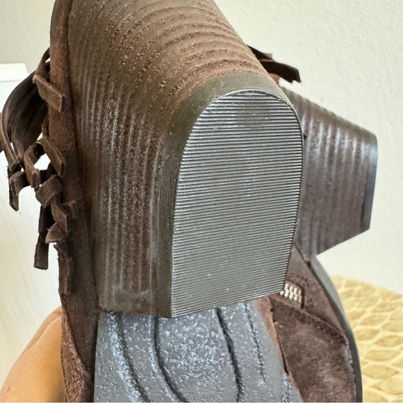 OTBT Brown Folkloric Fringe Suede Ankle Boots size 11M - Picture 9 of 10